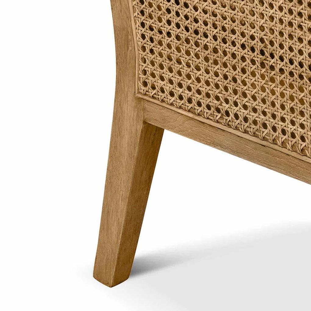 Maya’s Chaise Lounger